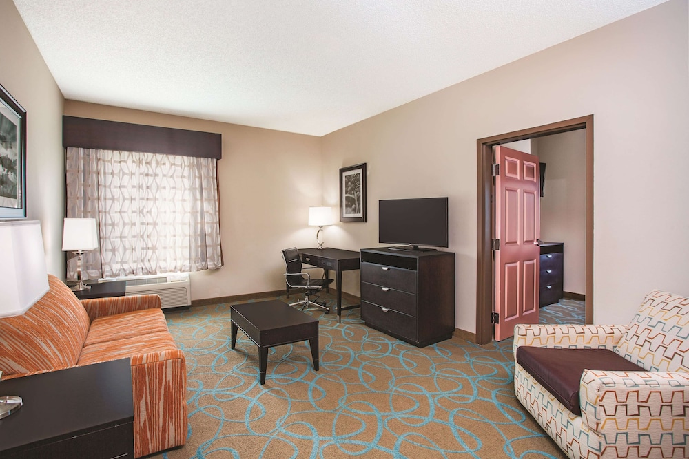 Spark by Hilton Kingsland - photo 13