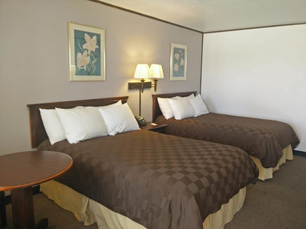 Relax Inn Mineral Wells - photo 13