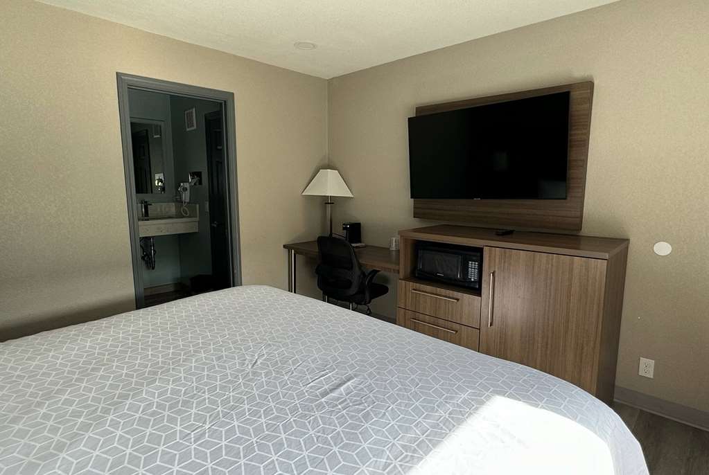 Baymont by Wyndham Coalinga - photo 17