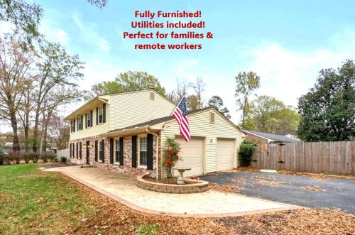 Midterm pet & family friendly 28 day stays in Fredericksburg, United States