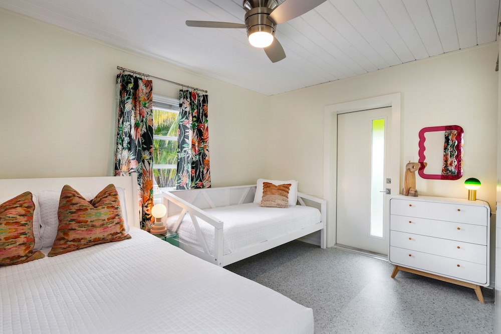 Sunset Inn & Cottages - photo 36