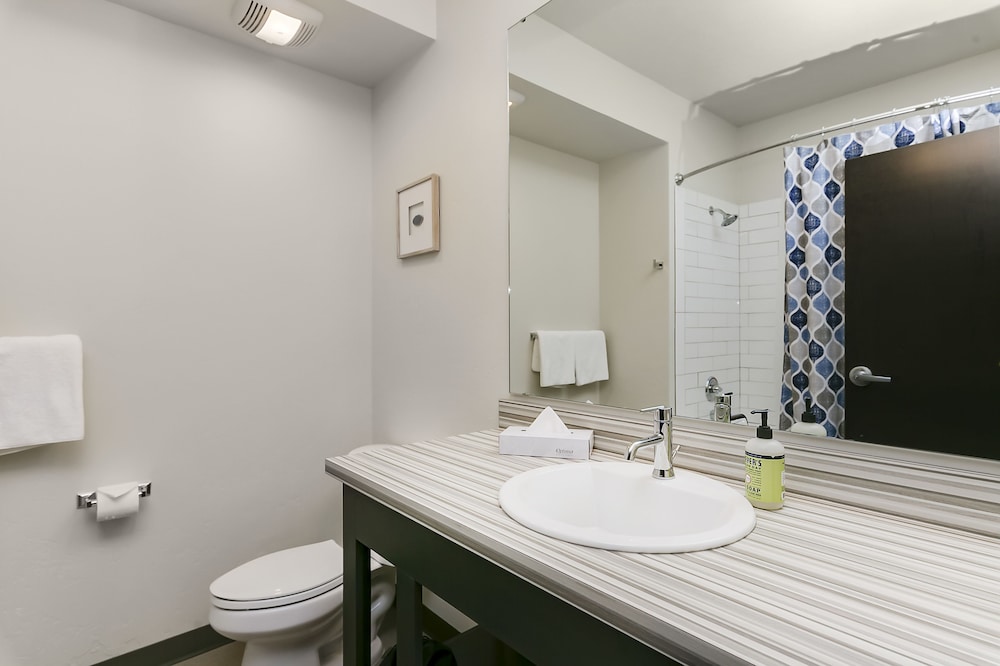 Silver Creek Hotel - photo 34