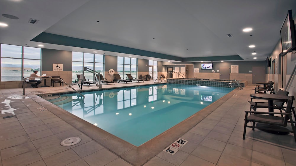 Holiday Inn Express and Suites Green River - photo 34