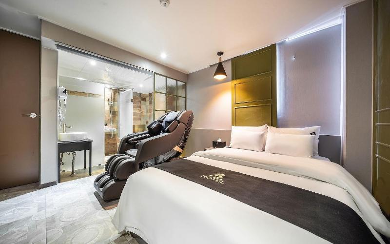 Seongnam Casa Hotel in Seongnam-Si, South Korea