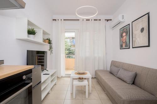 At Home Apartments B2 — 4-Star Luxury Hotel in Alexandroupoli, Greece
