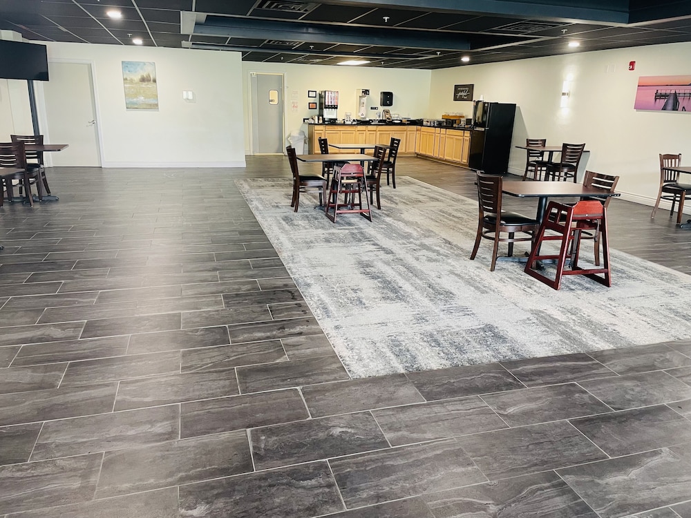 FairBridge Inn & Suites Cuero - photo 22
