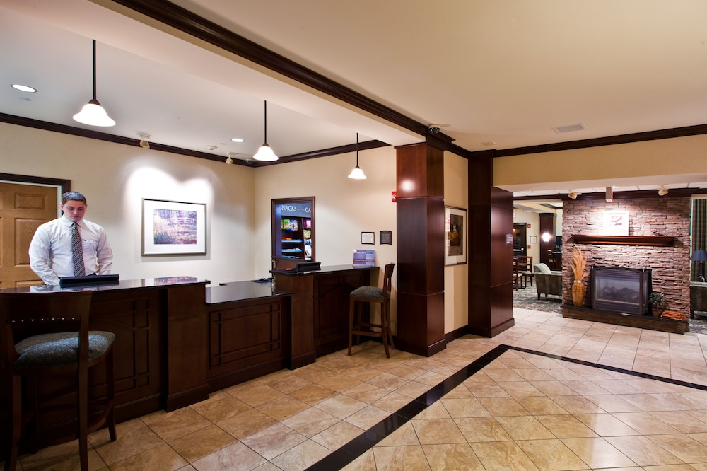 Staybridge Suites Lansing Okemos - photo 38