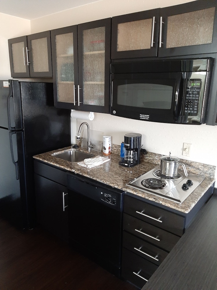 Candlewood Suites Aurora Naperville by IHG - photo 10