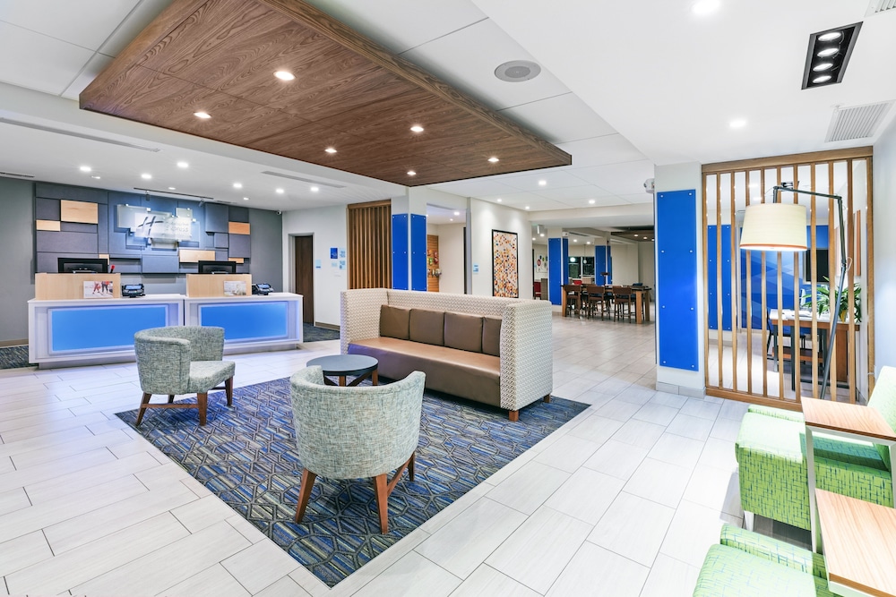 Holiday Inn Express & Suites Junction by IHG - photo 66