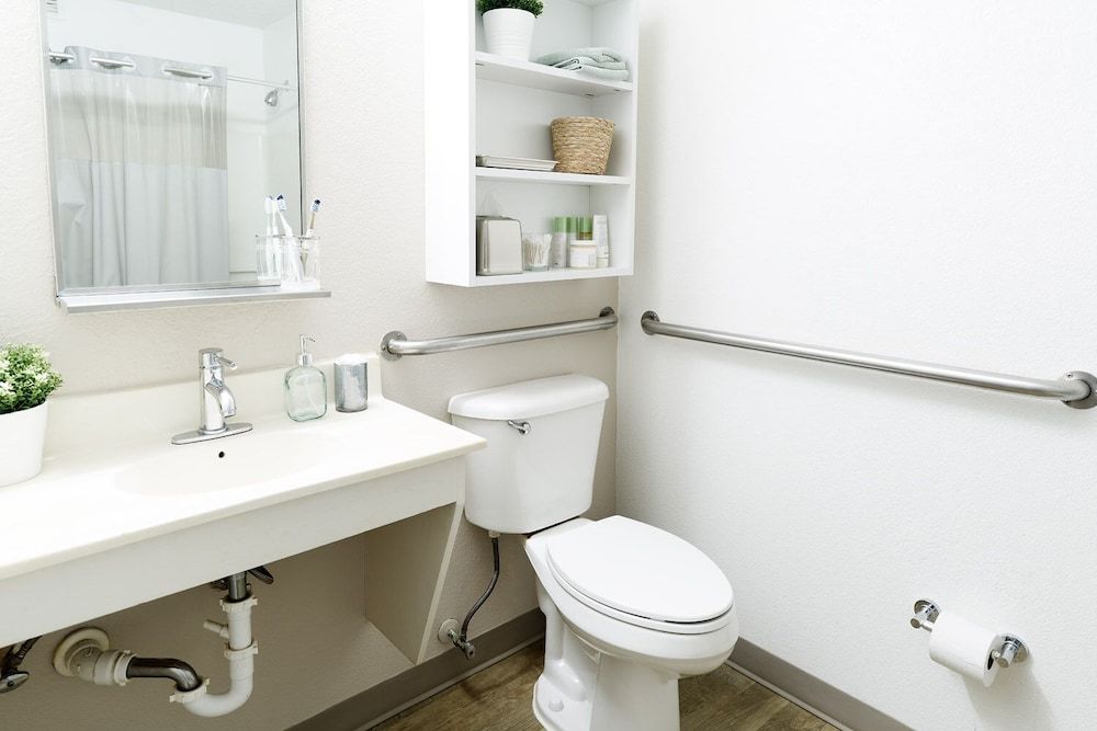 InTown Suites Extended Stay Tampa FL - photo 9