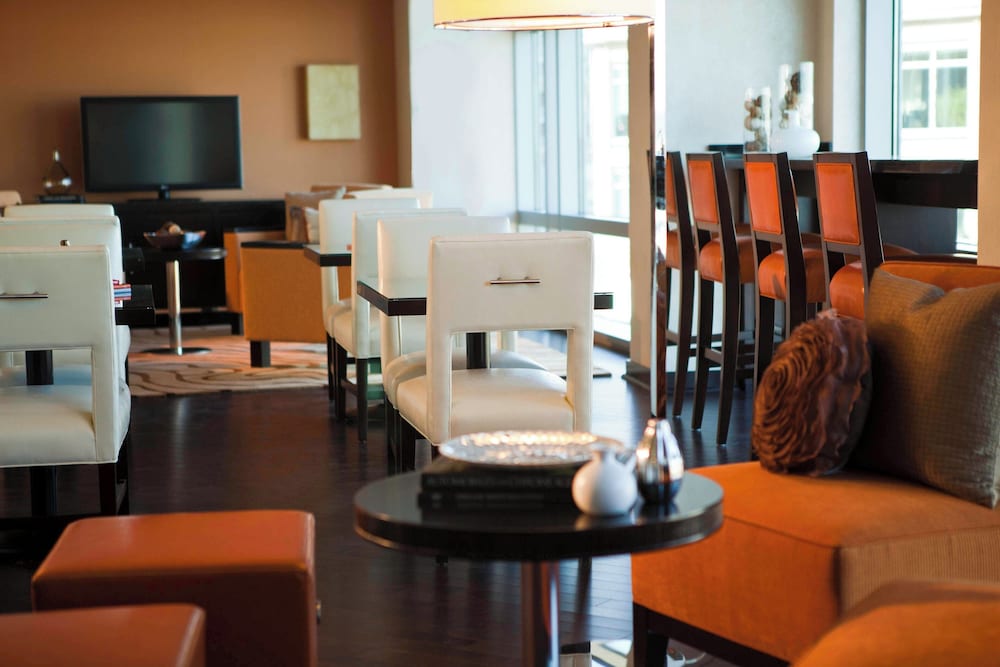 Renaissance Arlington Capital View Hotel - photo 41