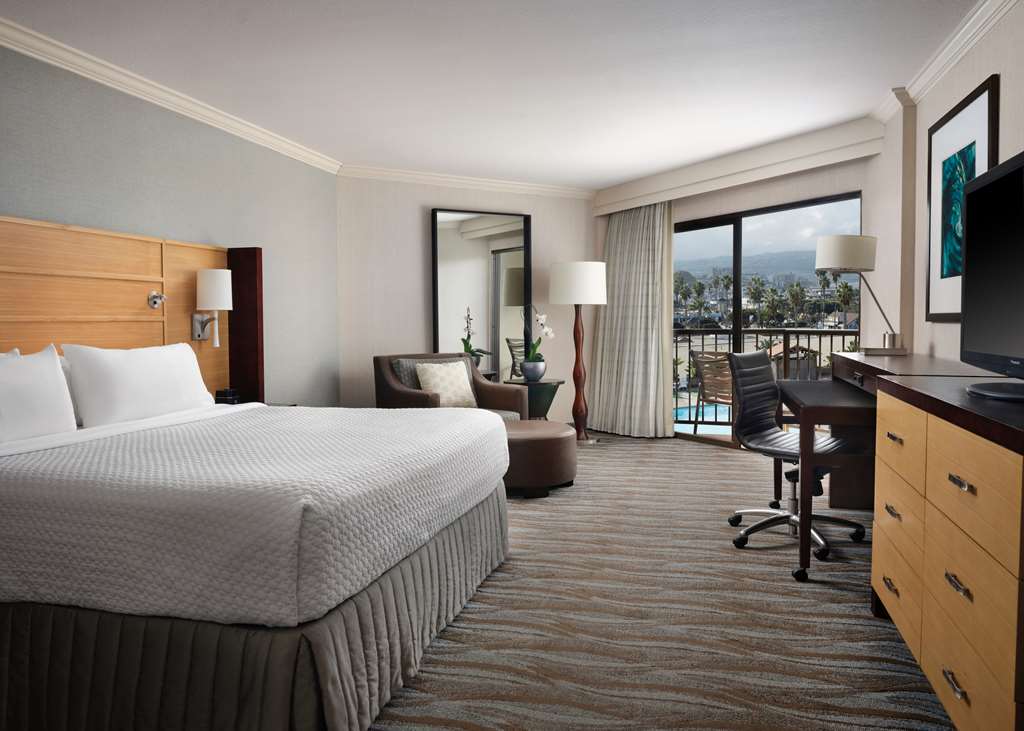 Sonesta Redondo Beach & Marina - photo 39