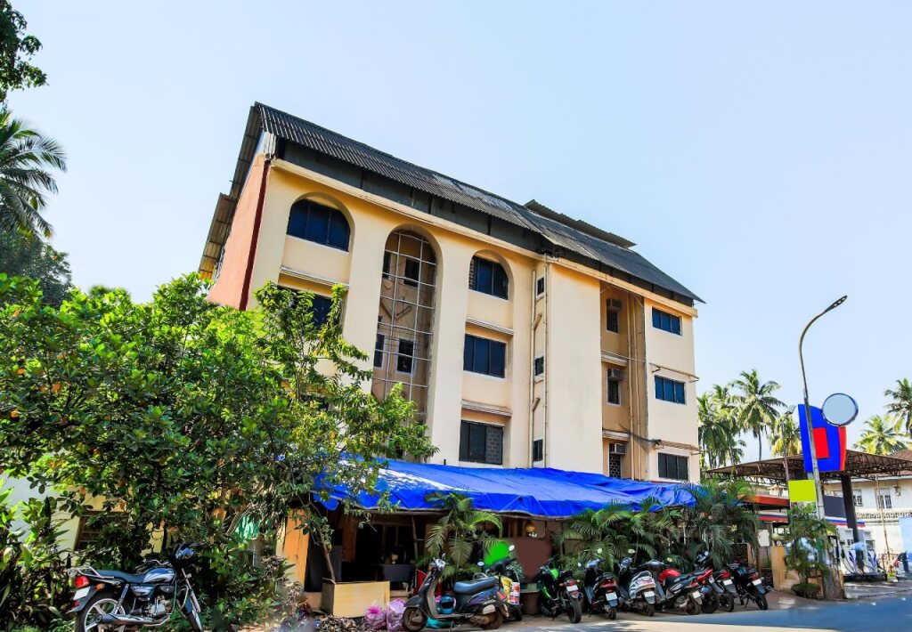 Oyo 23068 Hotel Kamal Palace — Panaji
