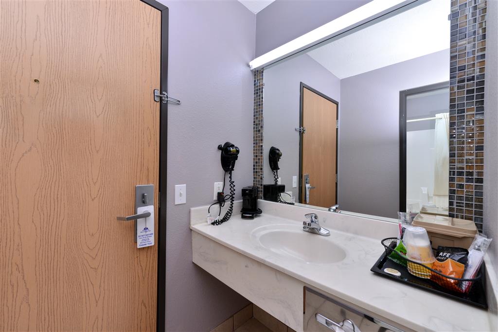 Americas Best Value Inn Seymour - photo 16