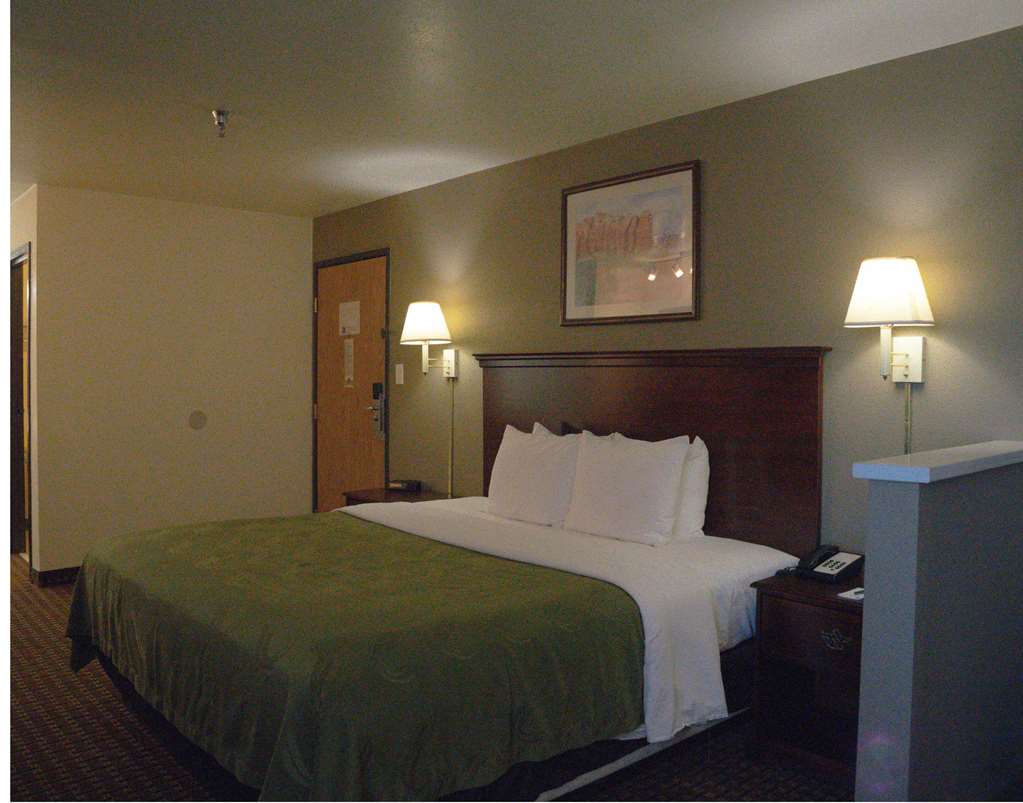 Quality Inn & Suites Yuma - photo 31