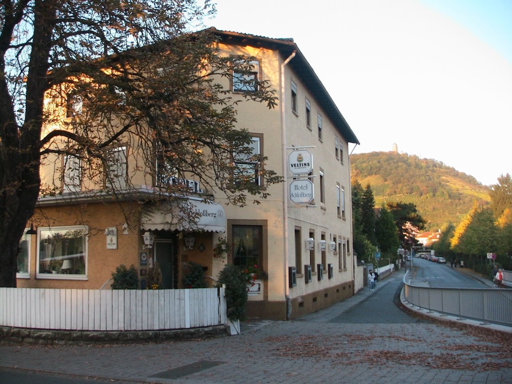 Schlossberg — hotel in Heppenheim An Der Bergstrasse