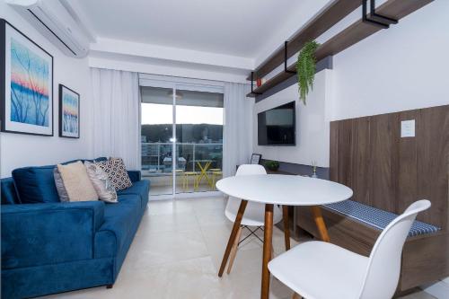 Terrazzo 602B Cobertura duplex à poucos metros da praia de Bombas Condomínio com piscina Academia Solário