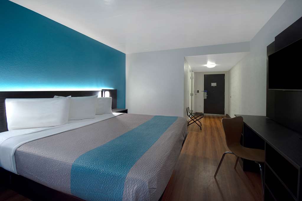 Motel 6 Merrillville IN - photo 11