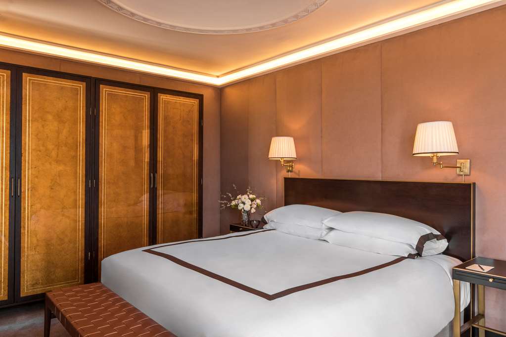 Sunset Tower Hotel - photo 17