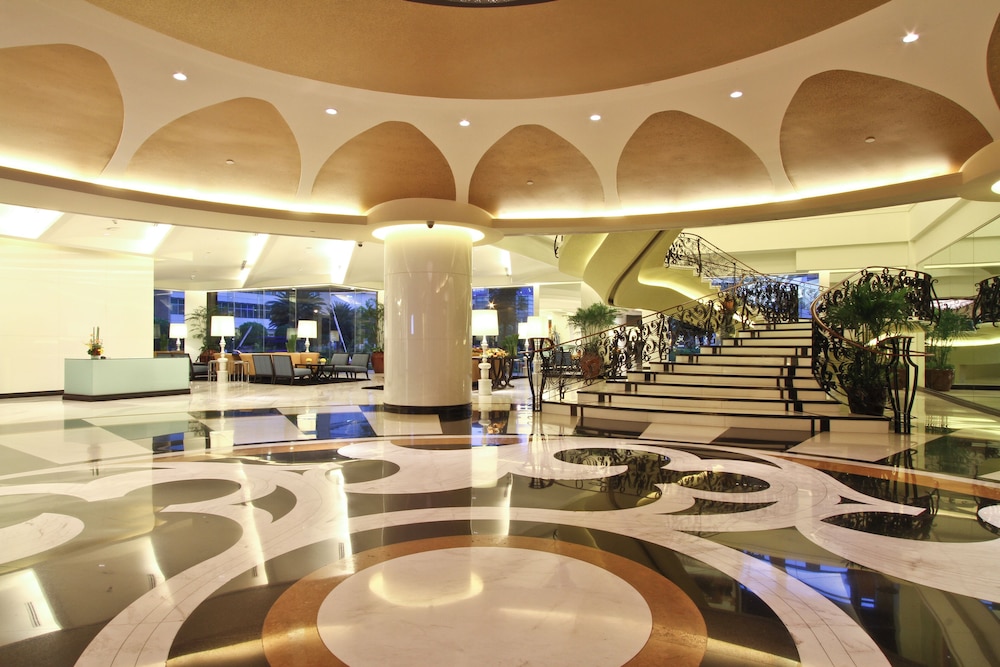 The Bellevue Manila — Manila — photo 3