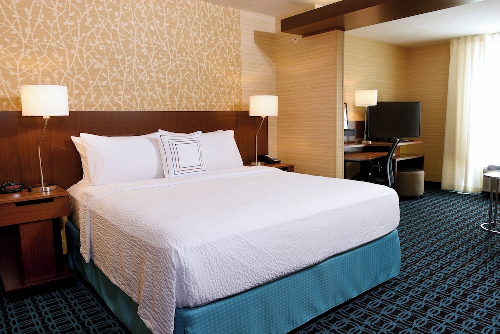 Fairfield Inn & Suites by Marriott Omaha West - photo 11