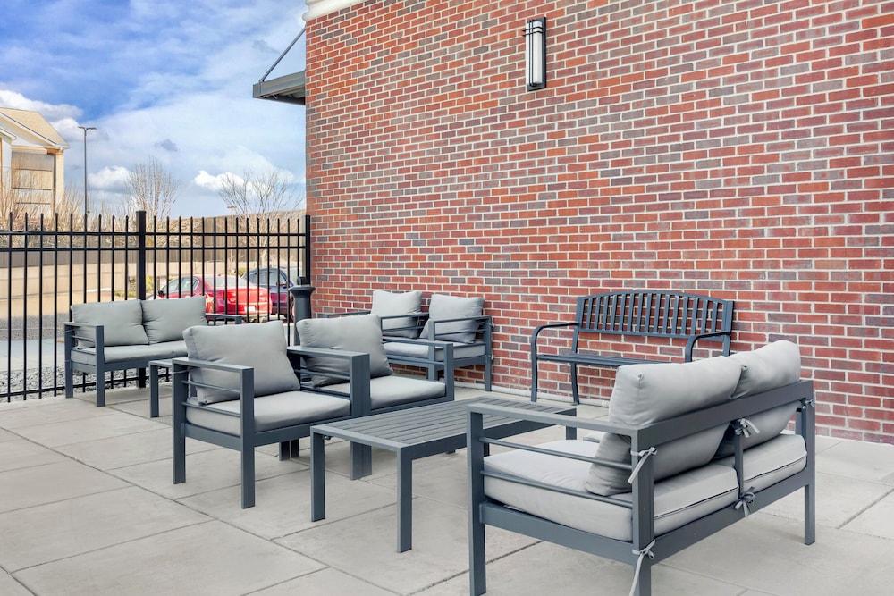 Holiday Inn Louisville Airport South by IHG - photo 21
