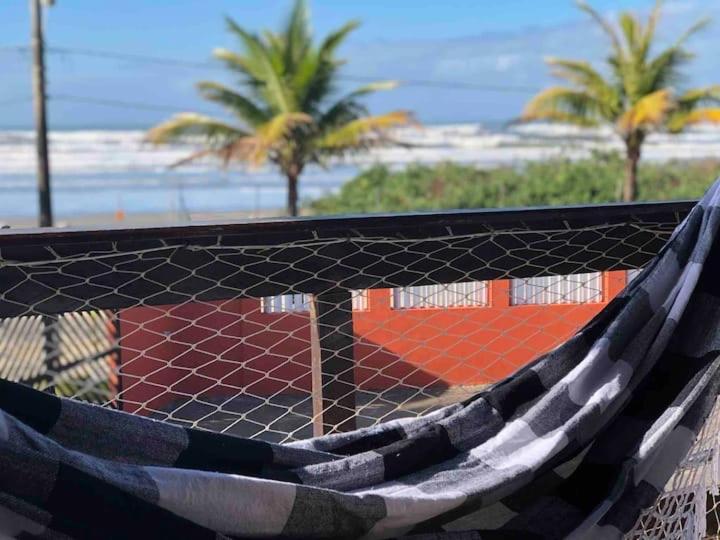 Pe Na Areia Gaivotas Com Wi Fi in Itanhaem, Brasil