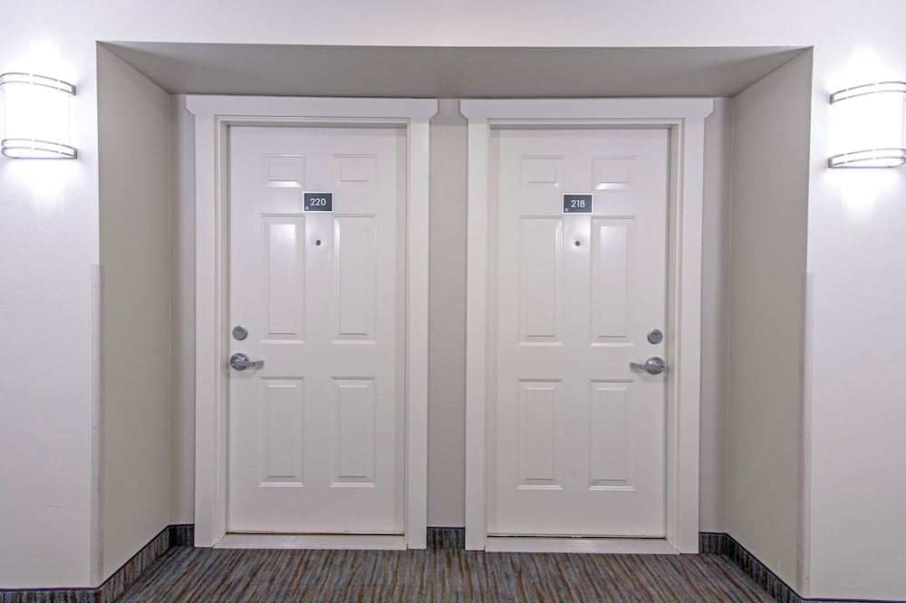 The Gunnison Inn at Dos Rios Golf Course - photo 2