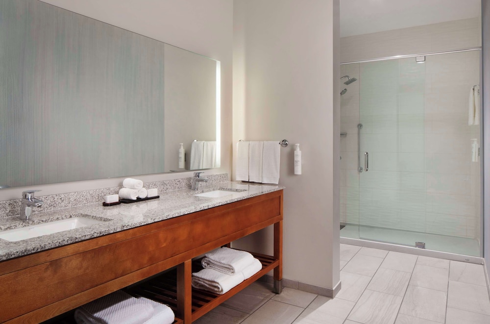 Embassy Suites by Hilton Sarasota FL - photo 28