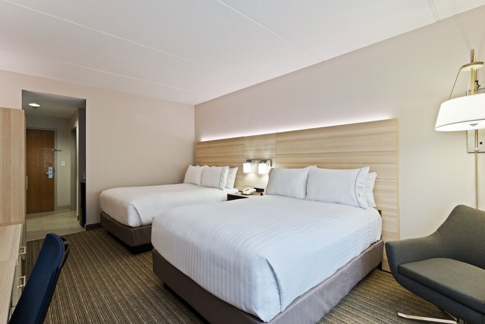 Holiday Inn Express Hotel & Suites Tavares Leesburg by IHG - photo 4