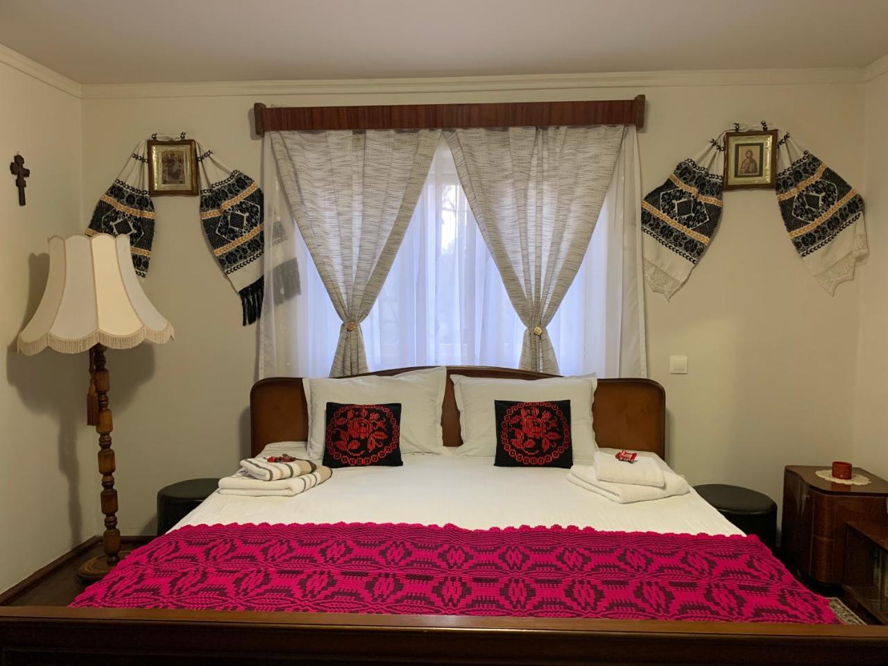 Casa Lui Moșu — 4-Star Luxury Hotel in Alba Iulia, Romania