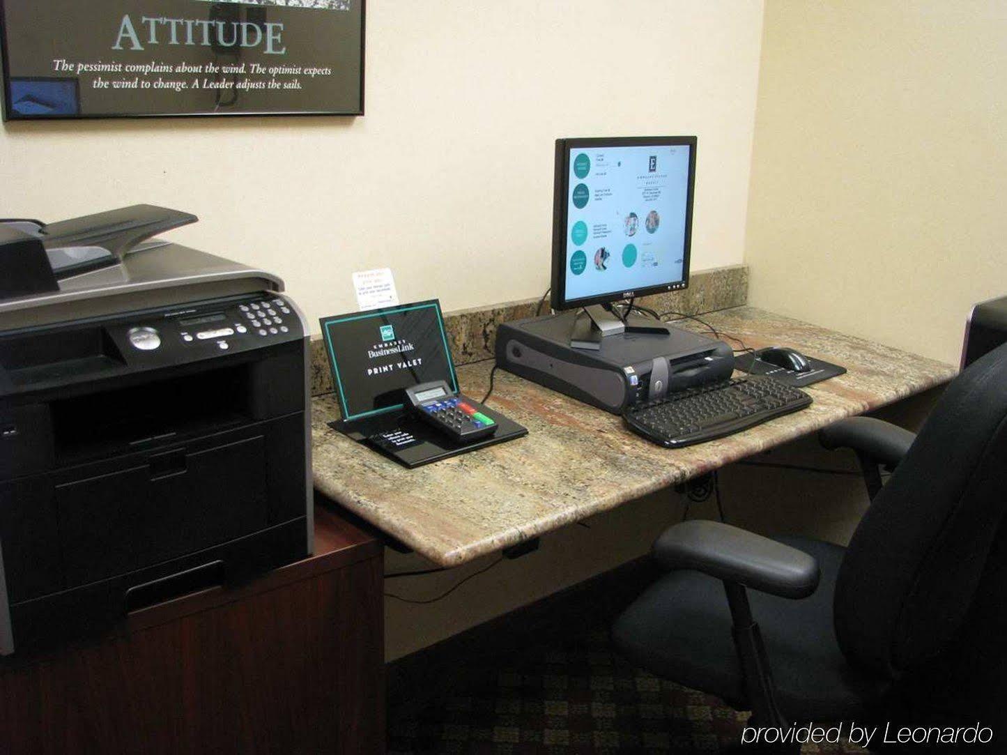 Embassy Suites Phoenix North - photo 19