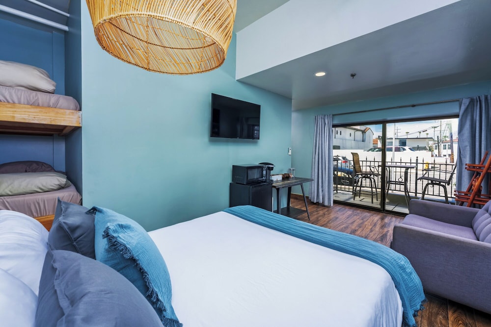 Nomads Hotel Near San Clemente Pier - photo 30