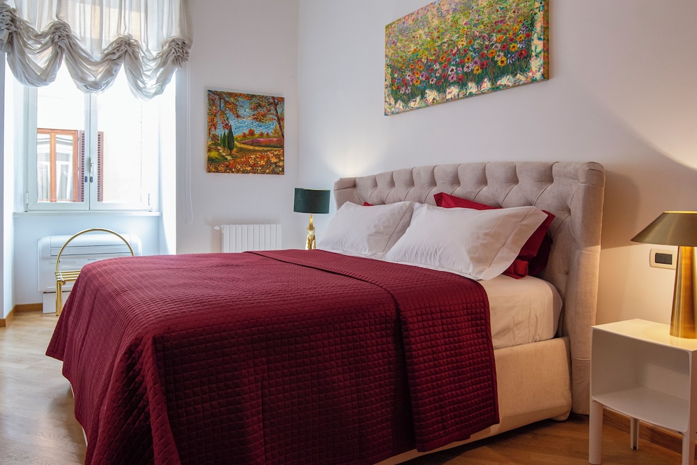 Karisma Suites — 4-Star Luxury Hotel in Rome, Italy