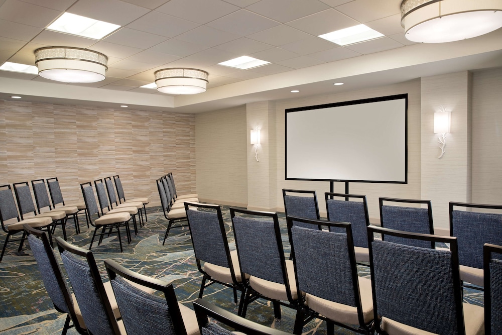 DoubleTree Suites by Hilton Orlando Disney Springs Area - photo 37