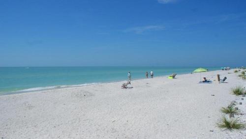Island Beach Club #P3E in Sanibel, United States