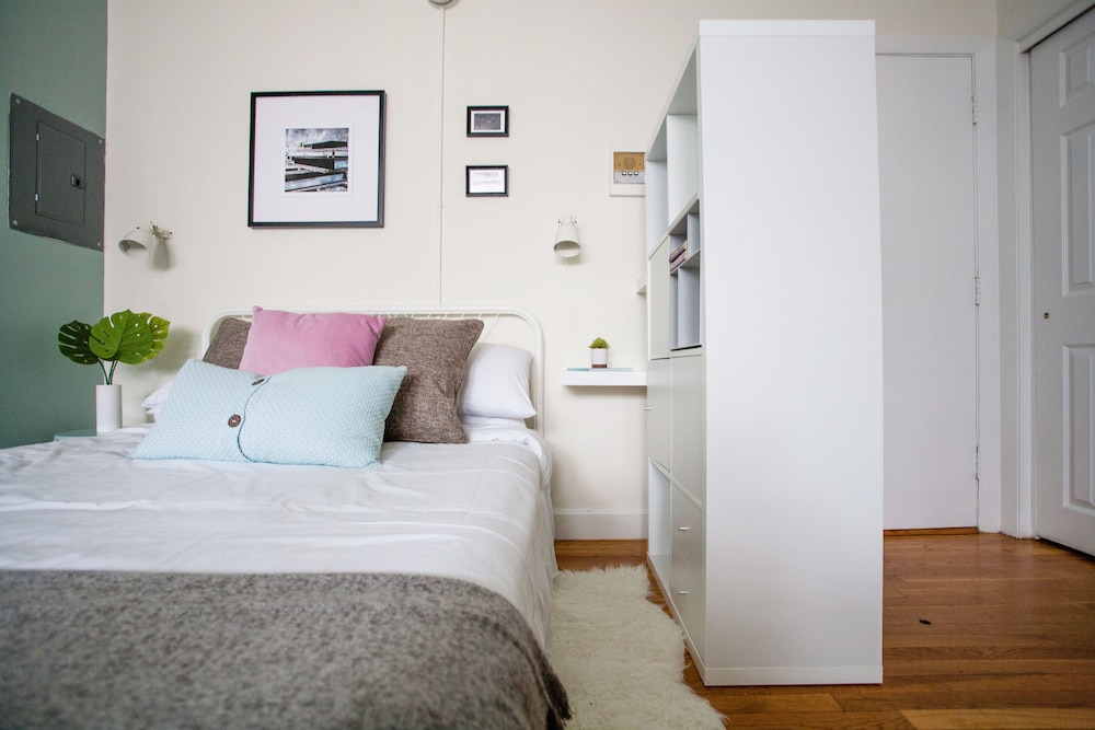 Classic 2BR in Back Bay by Sonder - photo 20