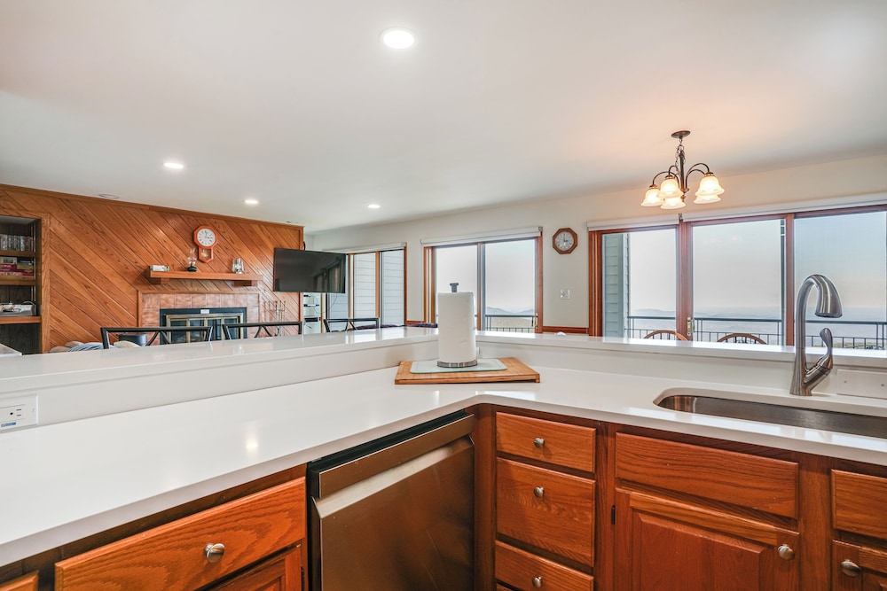 1 Mi to Wintergreen Resort Mtn View Condo - photo 12