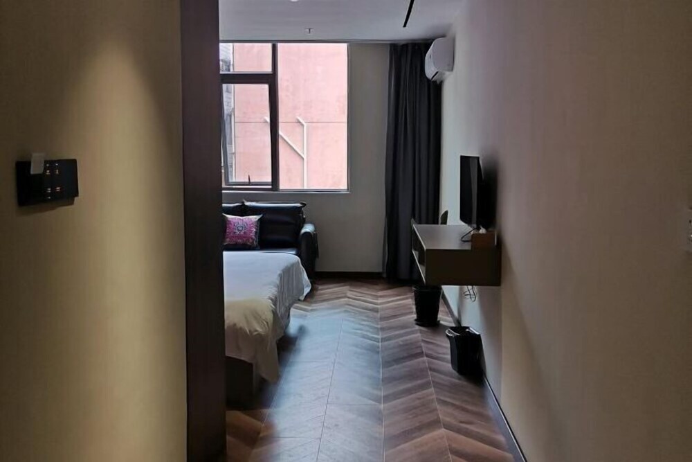 Jinlong Express Hotel in Dafeng, People's Republic of China