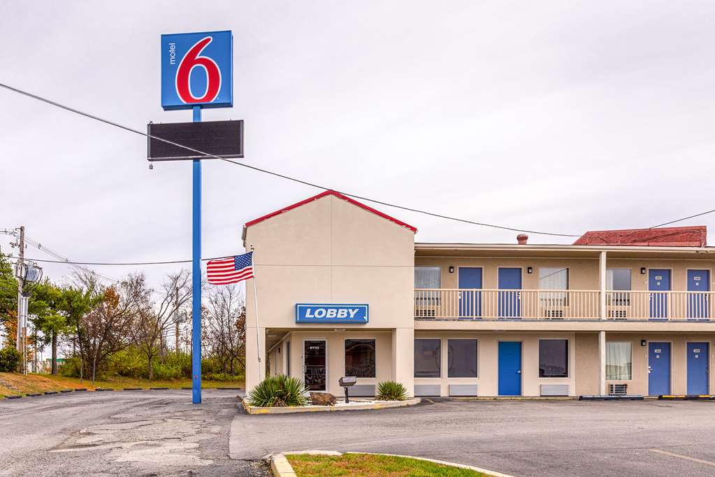 Motel 6 Mount Vernon IL - photo 2