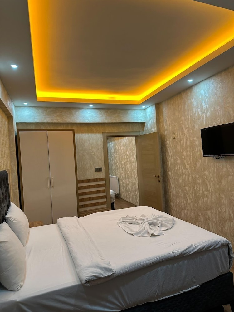 Hotel Pera White — Van — photo 3