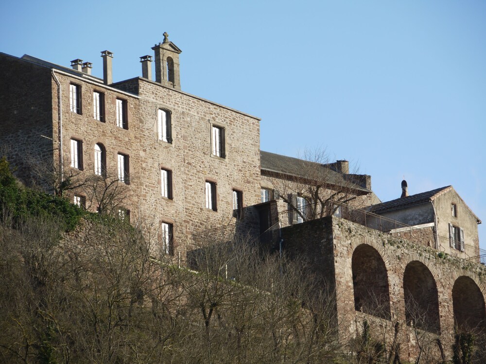 Les Hauts de Camarès — hotel in Camares