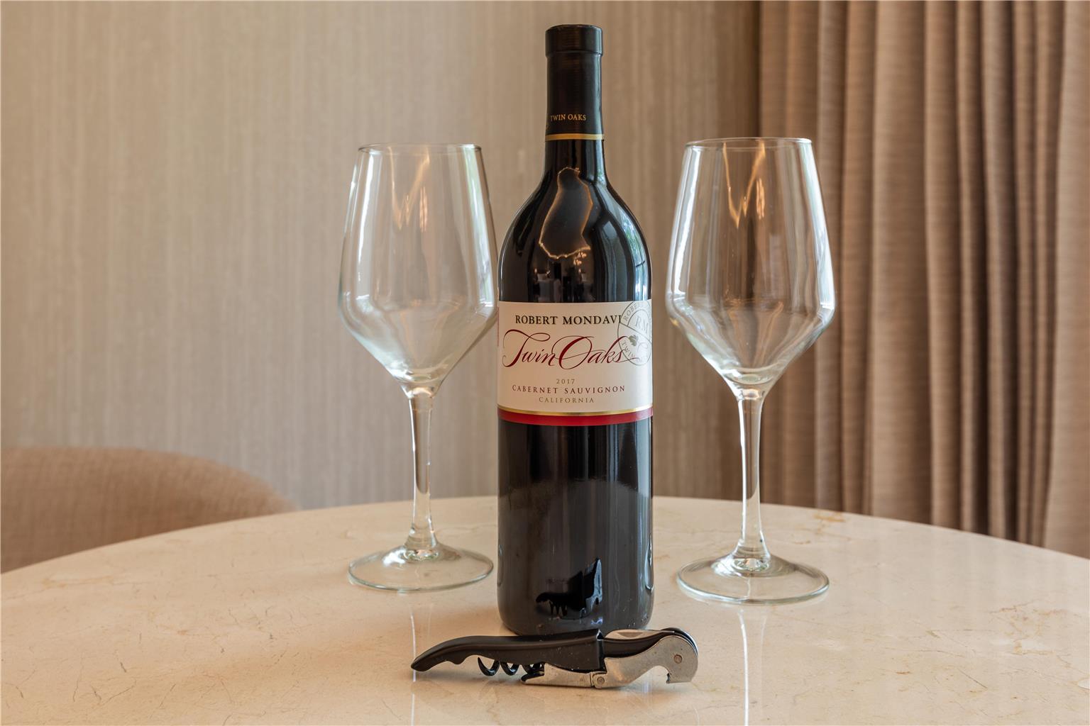 Room Amenities wine