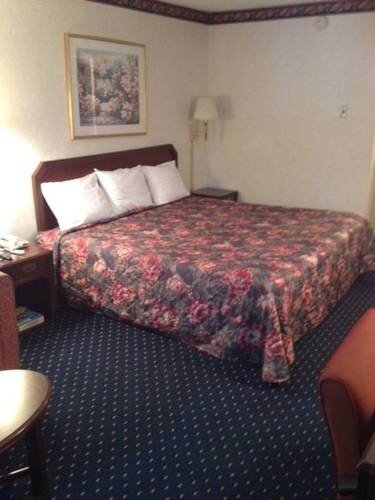 Days Inn Charlotte Center City - photo 5