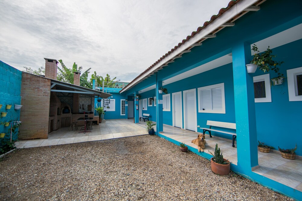 A Pousadinha — hotel in Cananeia