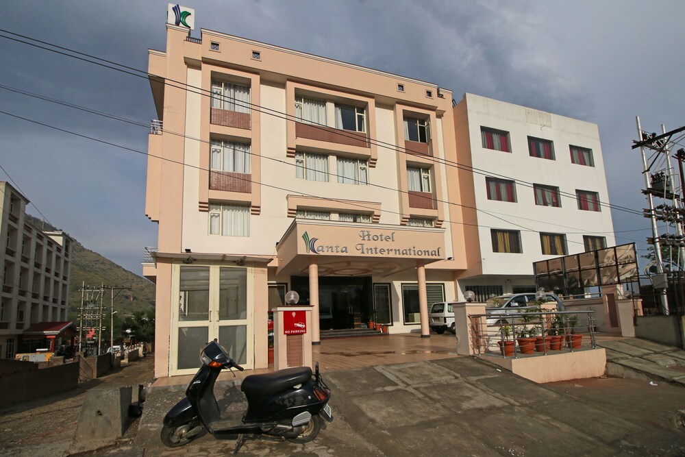 Oyo 4690 Hotel Kanta International in Riasi, India