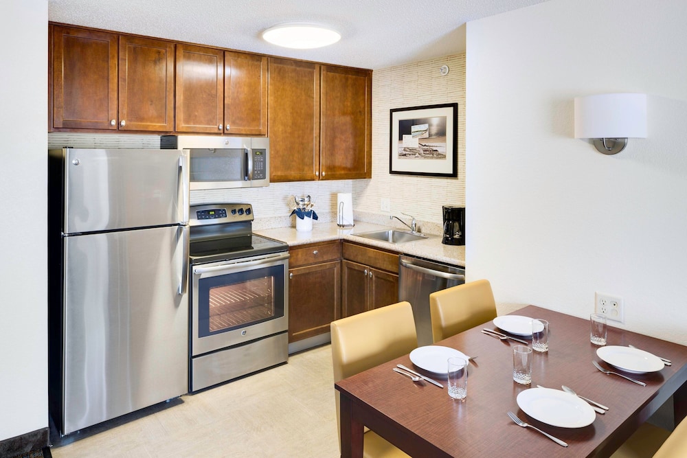 Residence Inn by Marriott Milford - photo 12