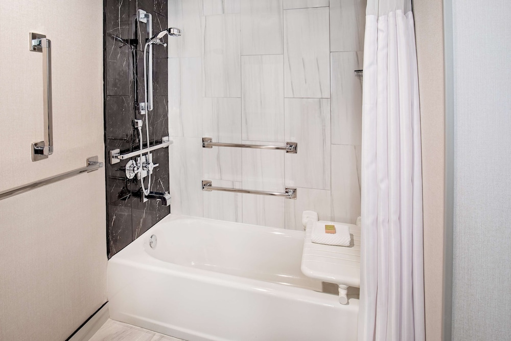 DoubleTree by Hilton Washington DC North Gaithersburg - photo 13