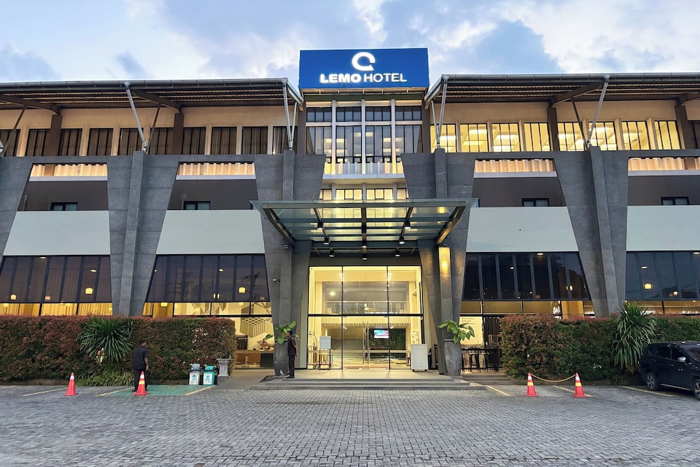 Lemo Hotel Serpong in Tangerang, Indonesia