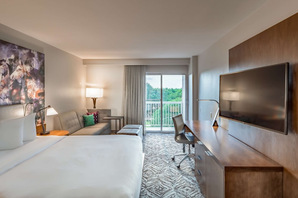 DoubleTree by Hilton Dallas Farmers Branch - photo 12